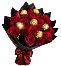 Load image into Gallery viewer, Bouquet de 24 Rosas Rojas con 6 Chocolates – Pasión Roja