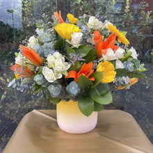 Load image into Gallery viewer, Deléitate a ti mismo o a un ser querido con la belleza y frescura de nuestras flores para regalar, Floristería Flores Para Regalo