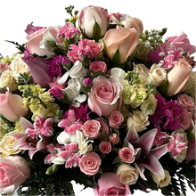 Cargar imagen en el visor de la galería, Alexa Dónde Comprar Flores Rosadas Día Mujer 24 Horas