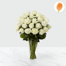 Load image into Gallery viewer, Rosas Blancas Arreglo de flores, envía flores a Colombia desde USA, Flores para regalo y Flores 24 horas