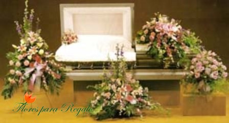 Arreglo Funeral Femenino - Flores 24 Horas